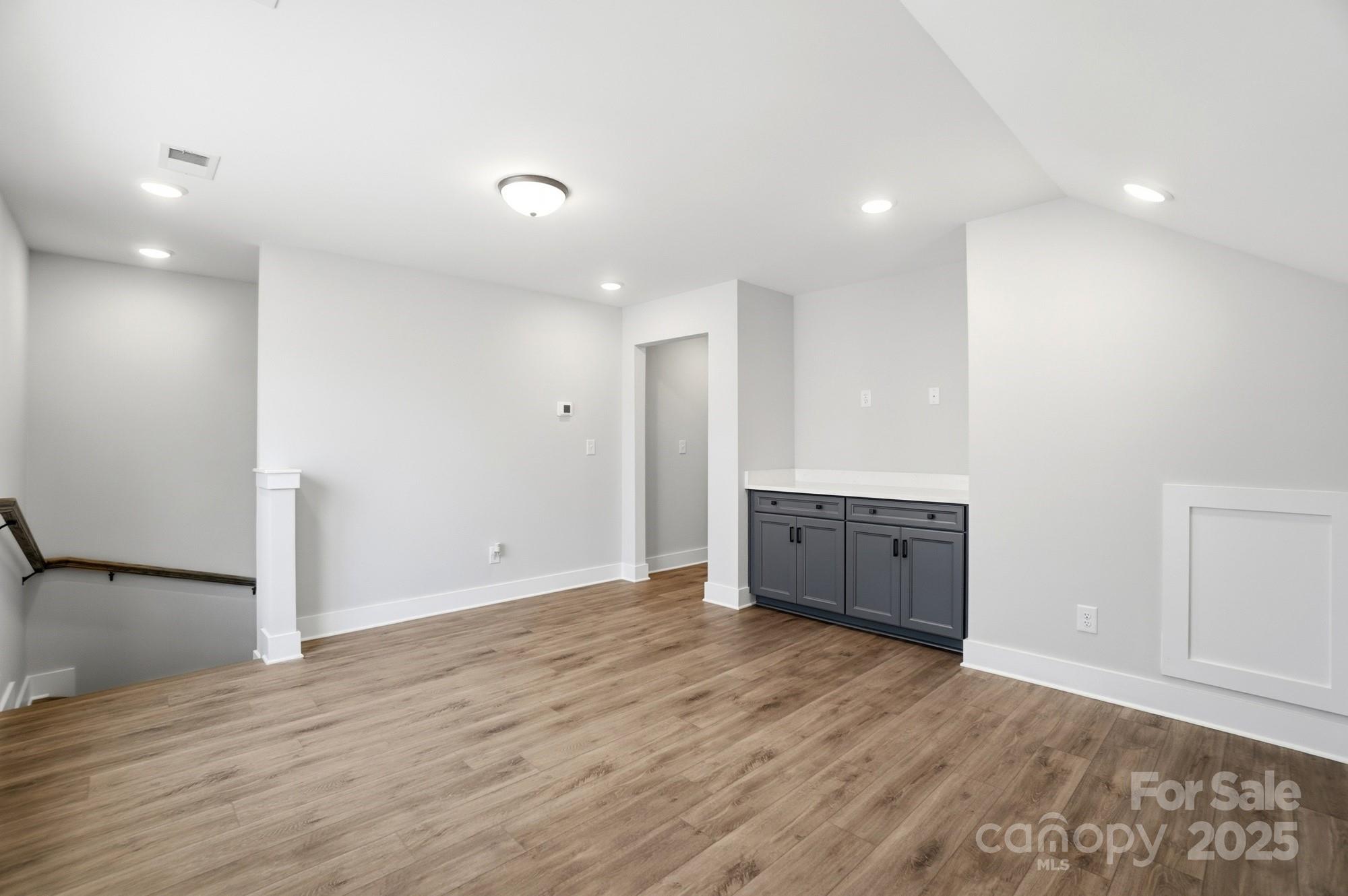 Villas at Prestwick - Residential