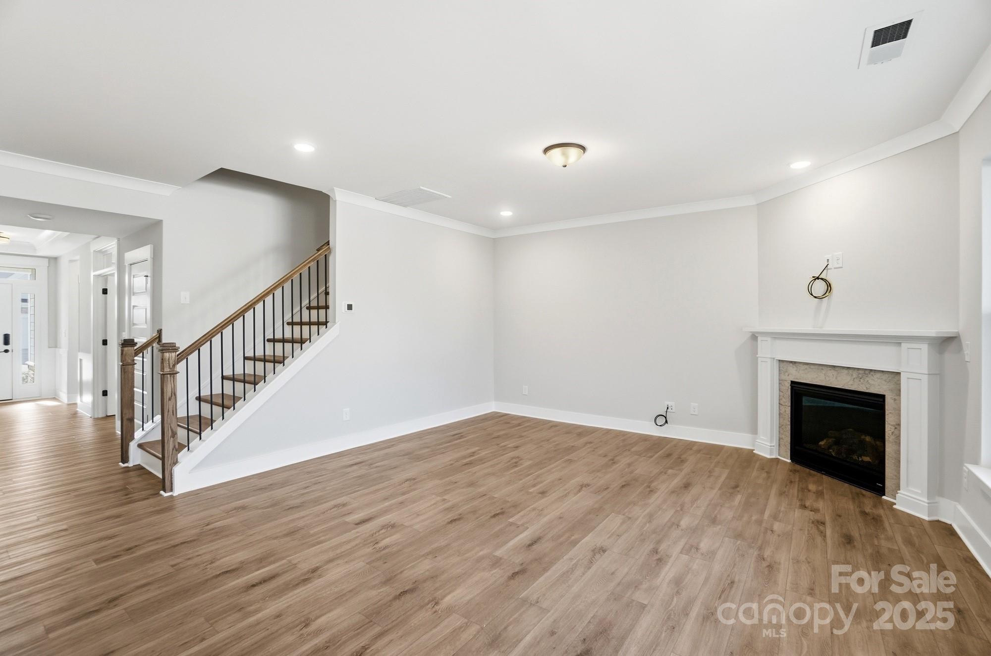 Villas at Prestwick - Residential