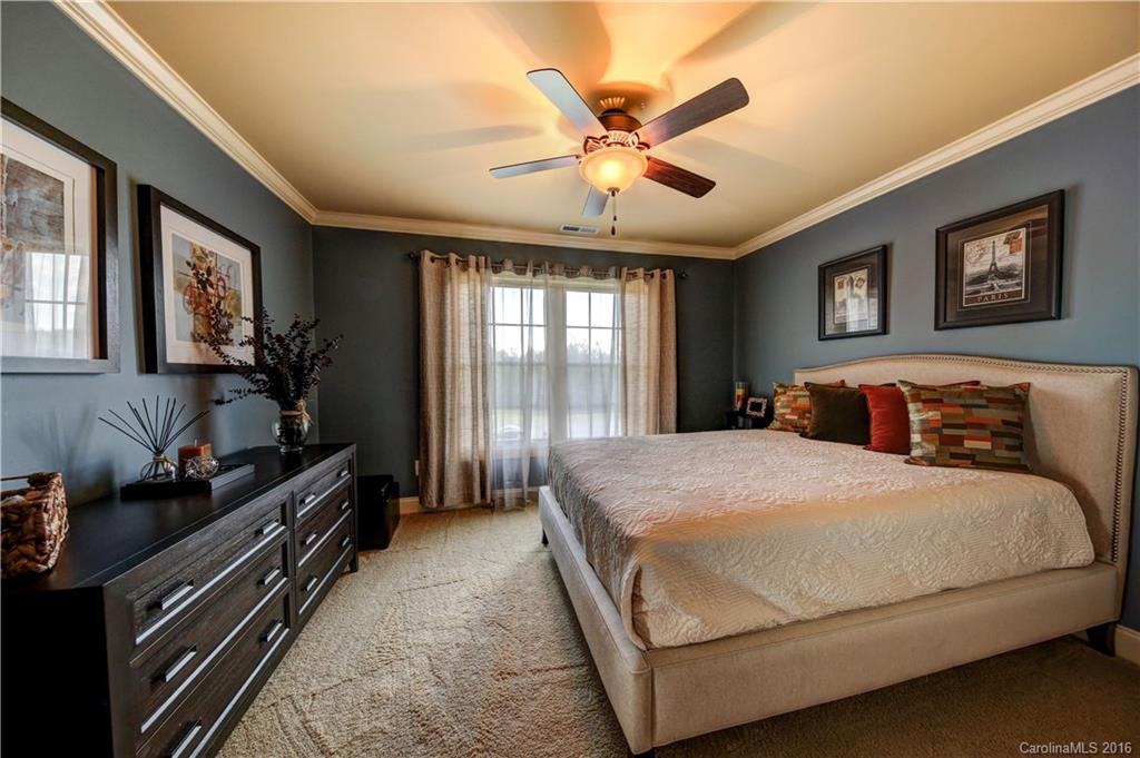 Holland Springs - Residential