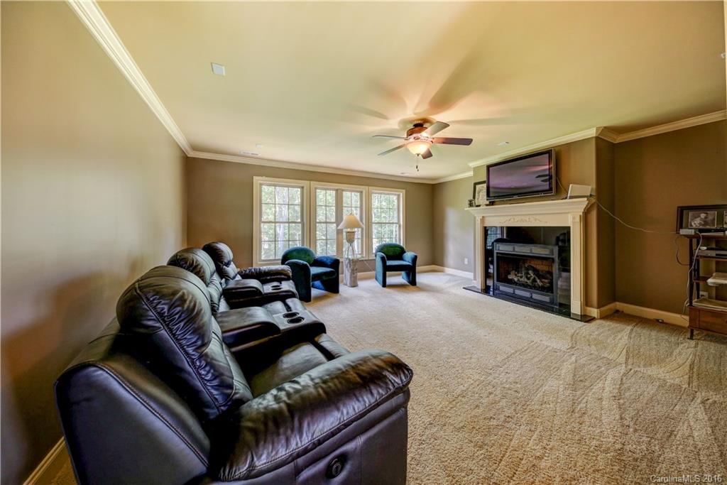 Holland Springs - Residential