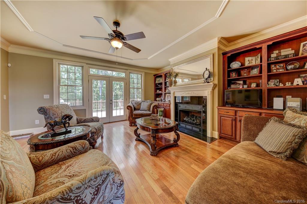 Holland Springs - Residential