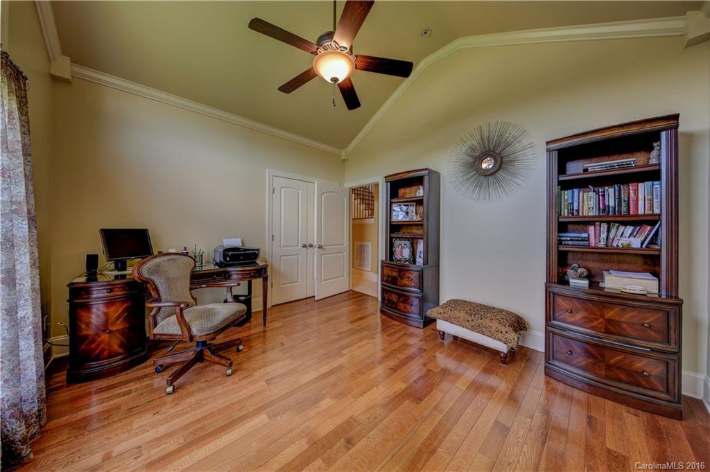 Holland Springs - Residential