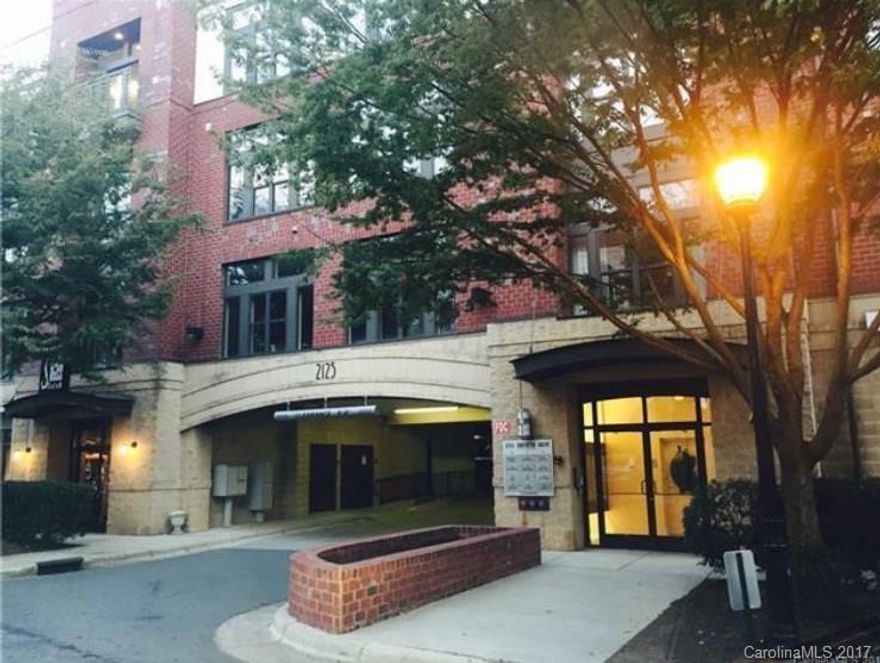 Bright & Spacious 1Bed/1Bath.Over sized tiled shower in bath. Large walk in closet. Washer and Dryer in unit. Convenient to Uptown,  Walk to restaurants, entertainment venues, grocery stores, and all that Southend has to offer.
 Each individual in the home, age 18+ is required to submit application, including background check (each $50 none refundable). One month's rent & security deposit due at lease signing.