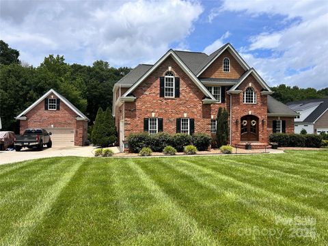 4359 White Tail Lane Midland NC 28107