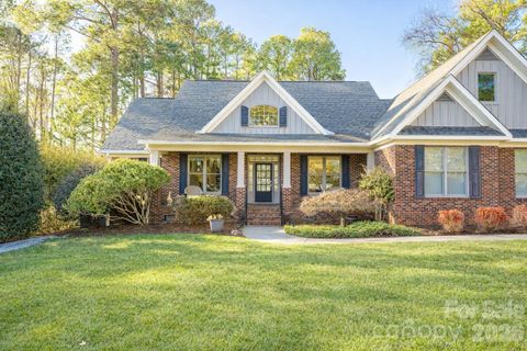 2271 Northview Harbour Drive Sherrills Ford NC 28673