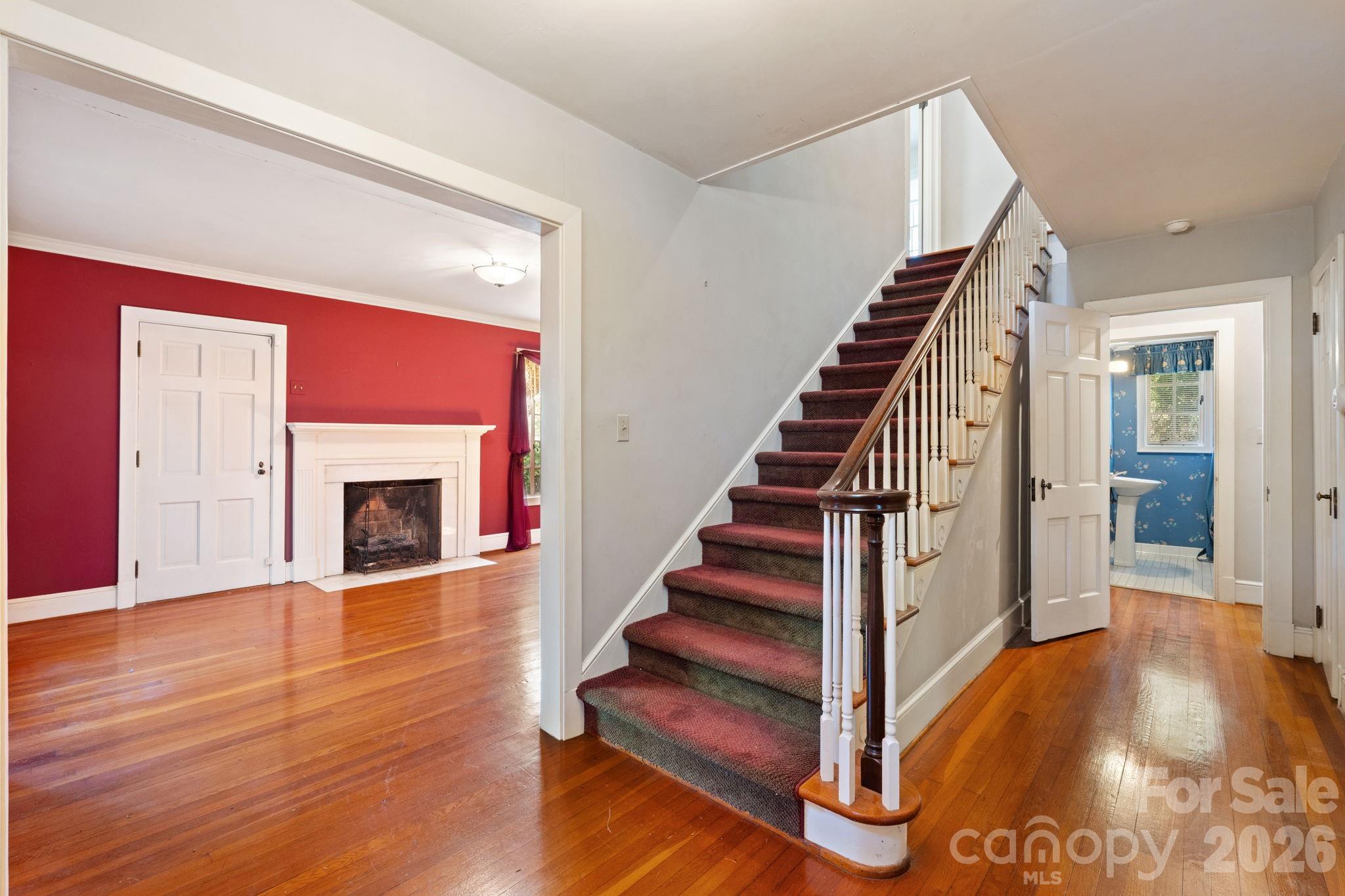 Country Club Estates - Residential