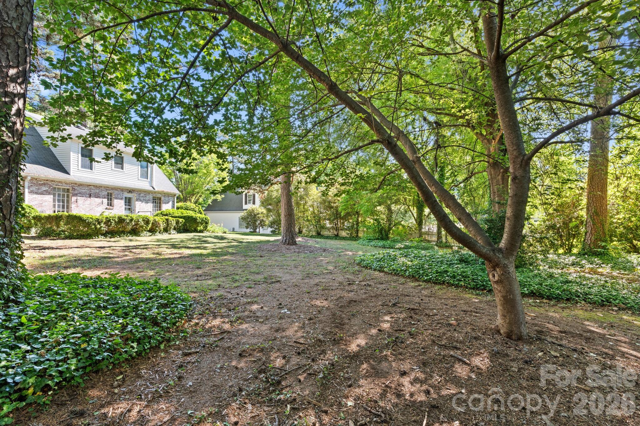 Country Club Estates - Residential