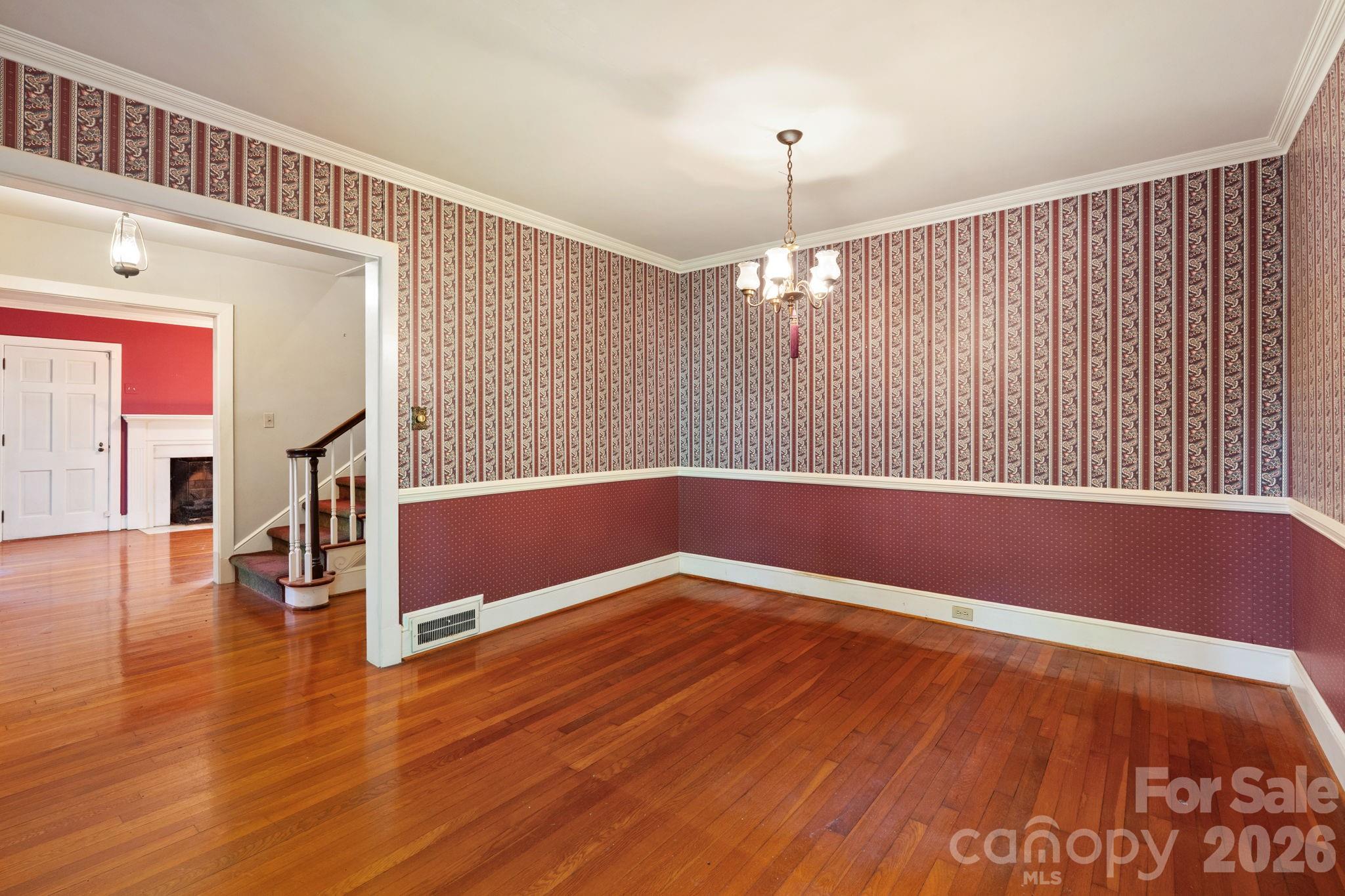Country Club Estates - Residential