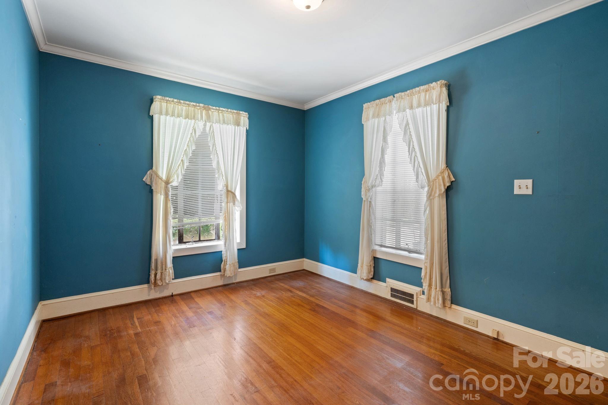 Country Club Estates - Residential