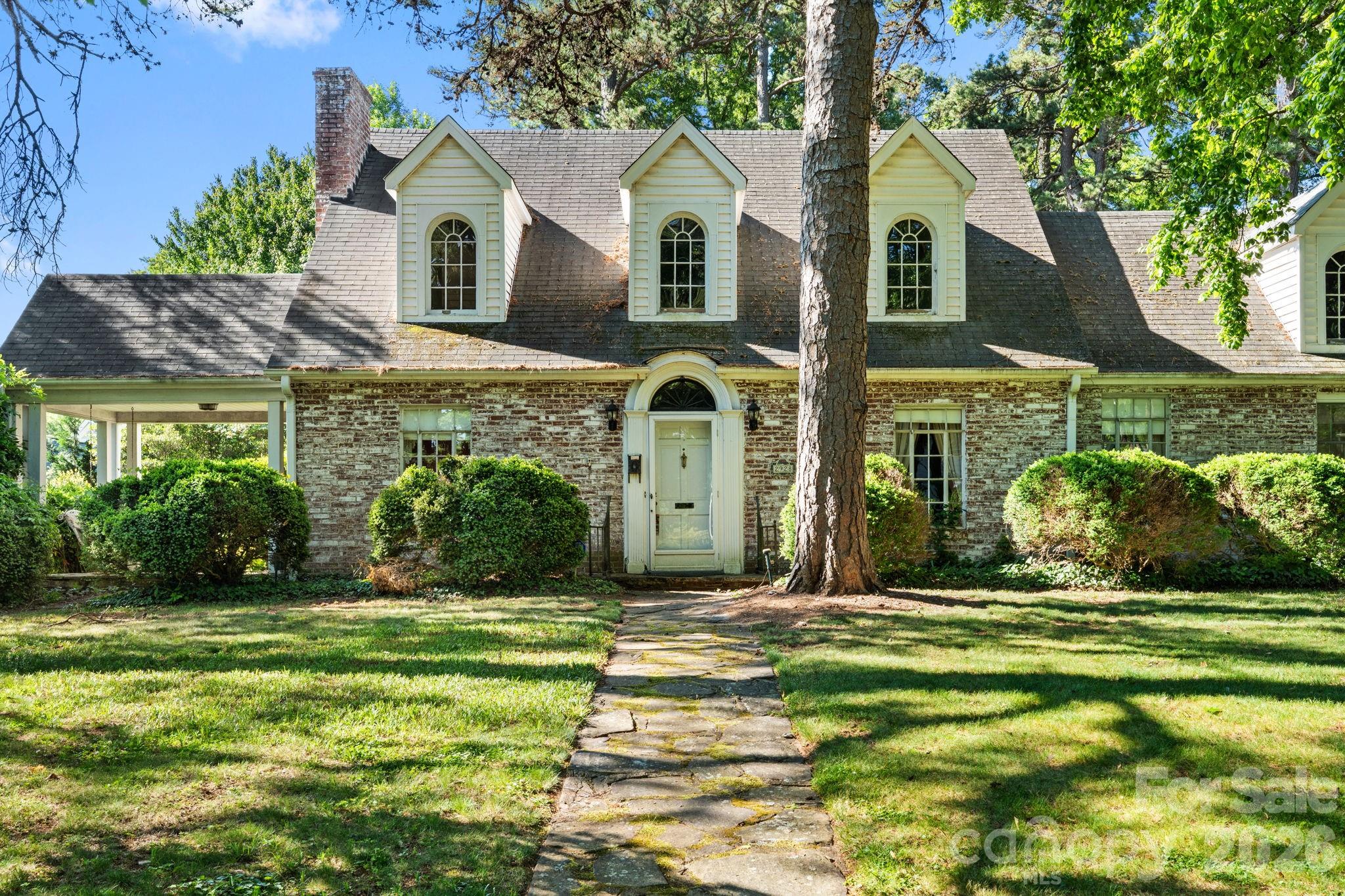 Country Club Estates - Residential