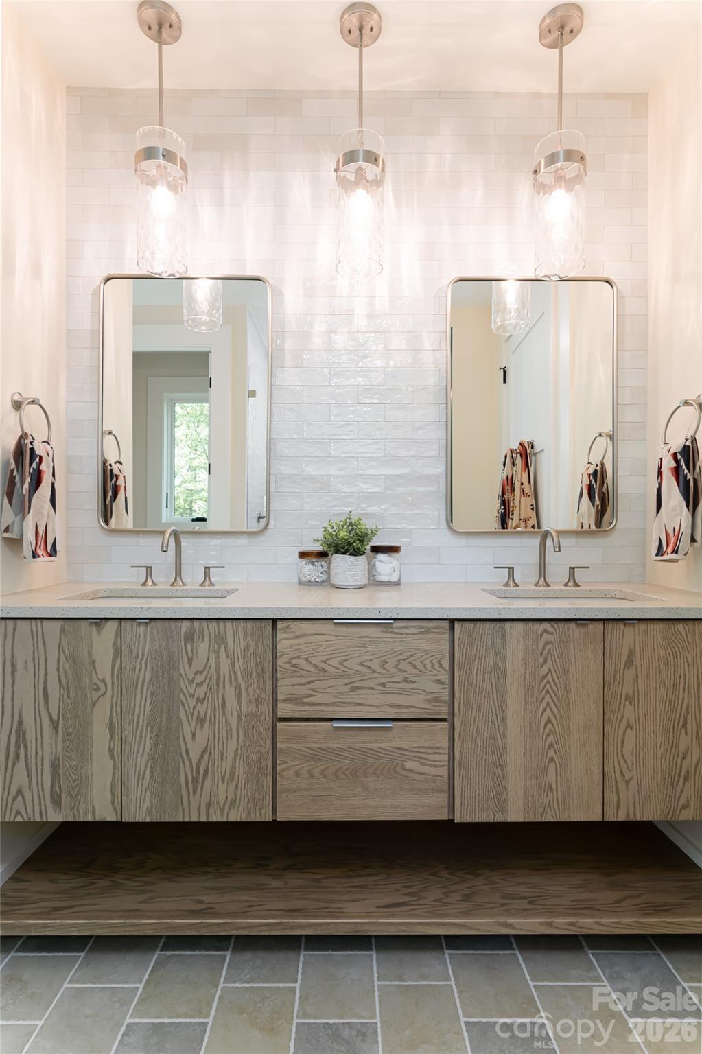 Poplar Crest - Residential