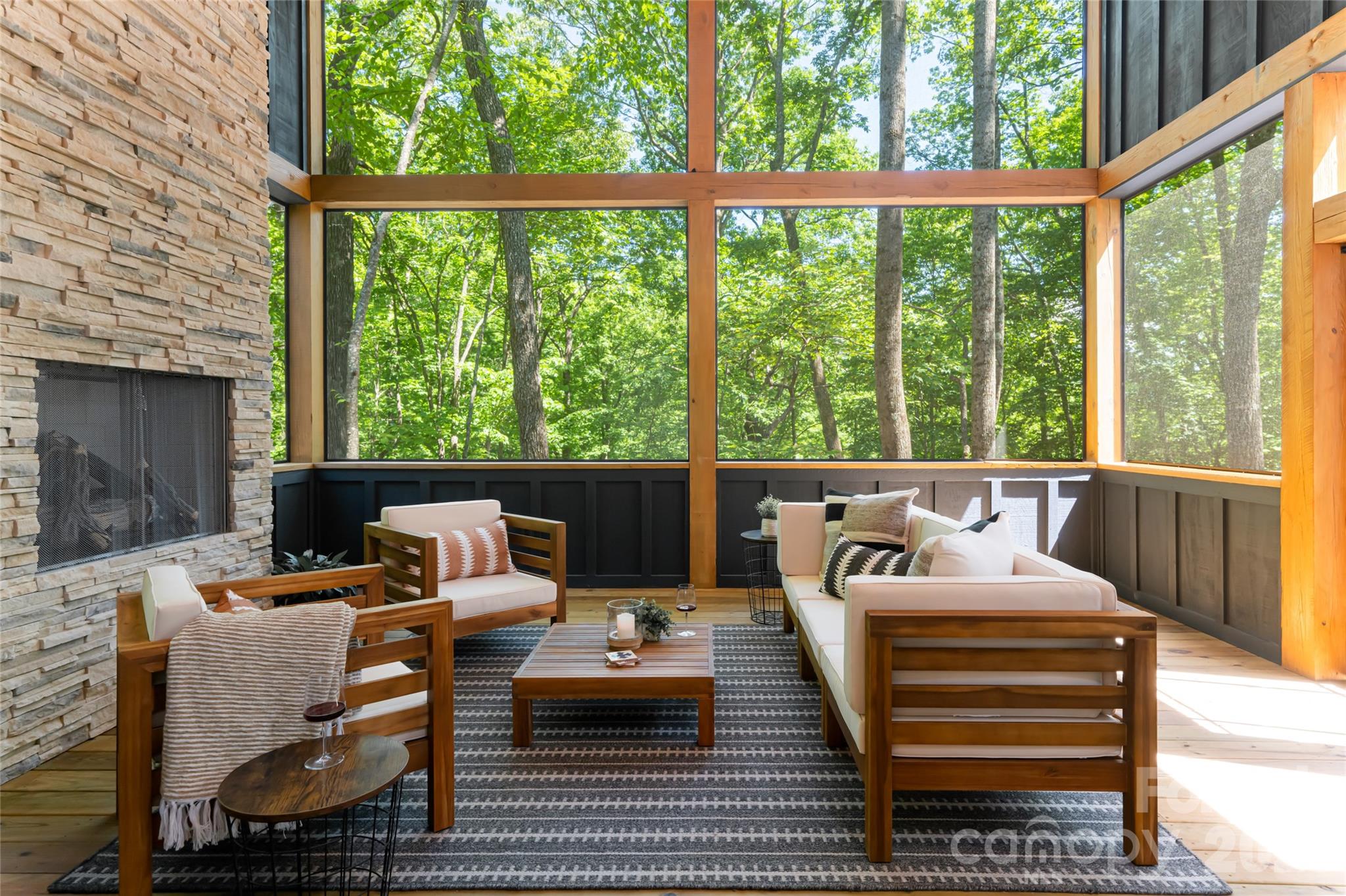 Poplar Crest - Residential