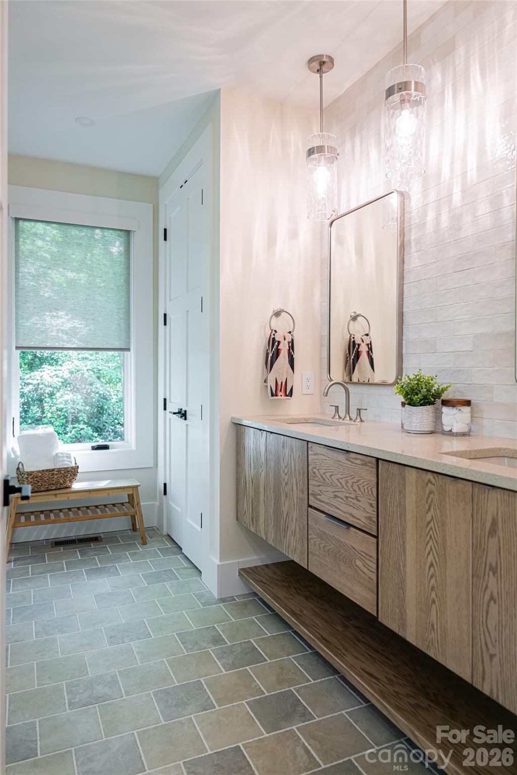 Poplar Crest - Residential