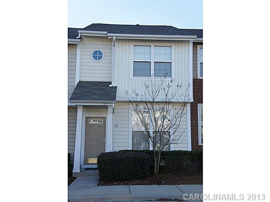 Great Price in a wonderful community.  Great Fort Mill Schools.  Great open floor plan.  White 42" cabinets. New Flooring. Nice Patio area with Storage Area.  Price Reduction!!! A Must See!!!!