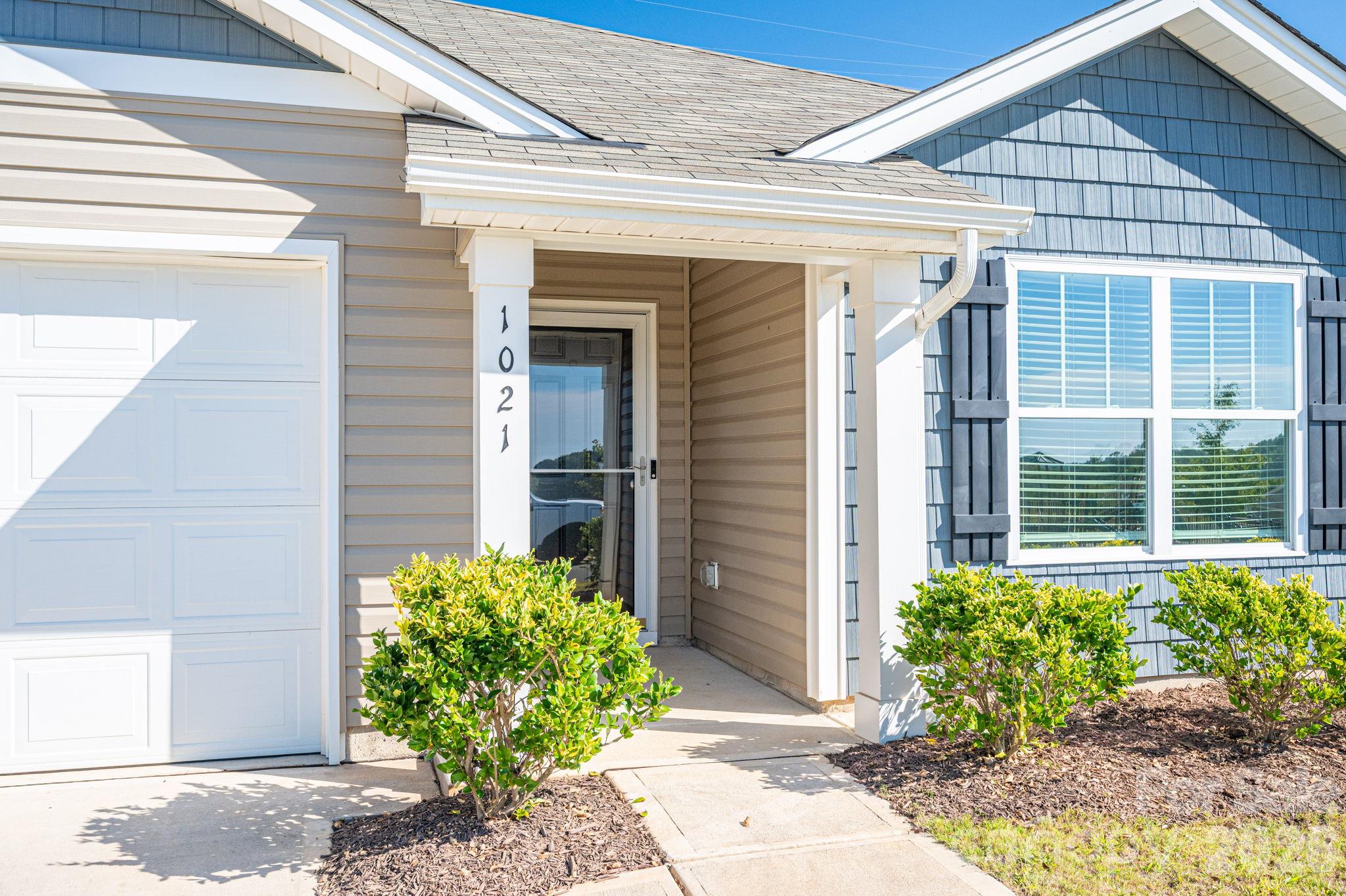 1021 Foxberry Lane