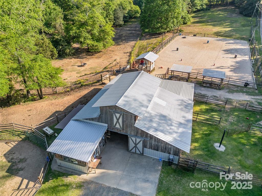 8737 Whippoorwill Lane