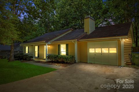 208 Southwood Court Fletcher NC 28732