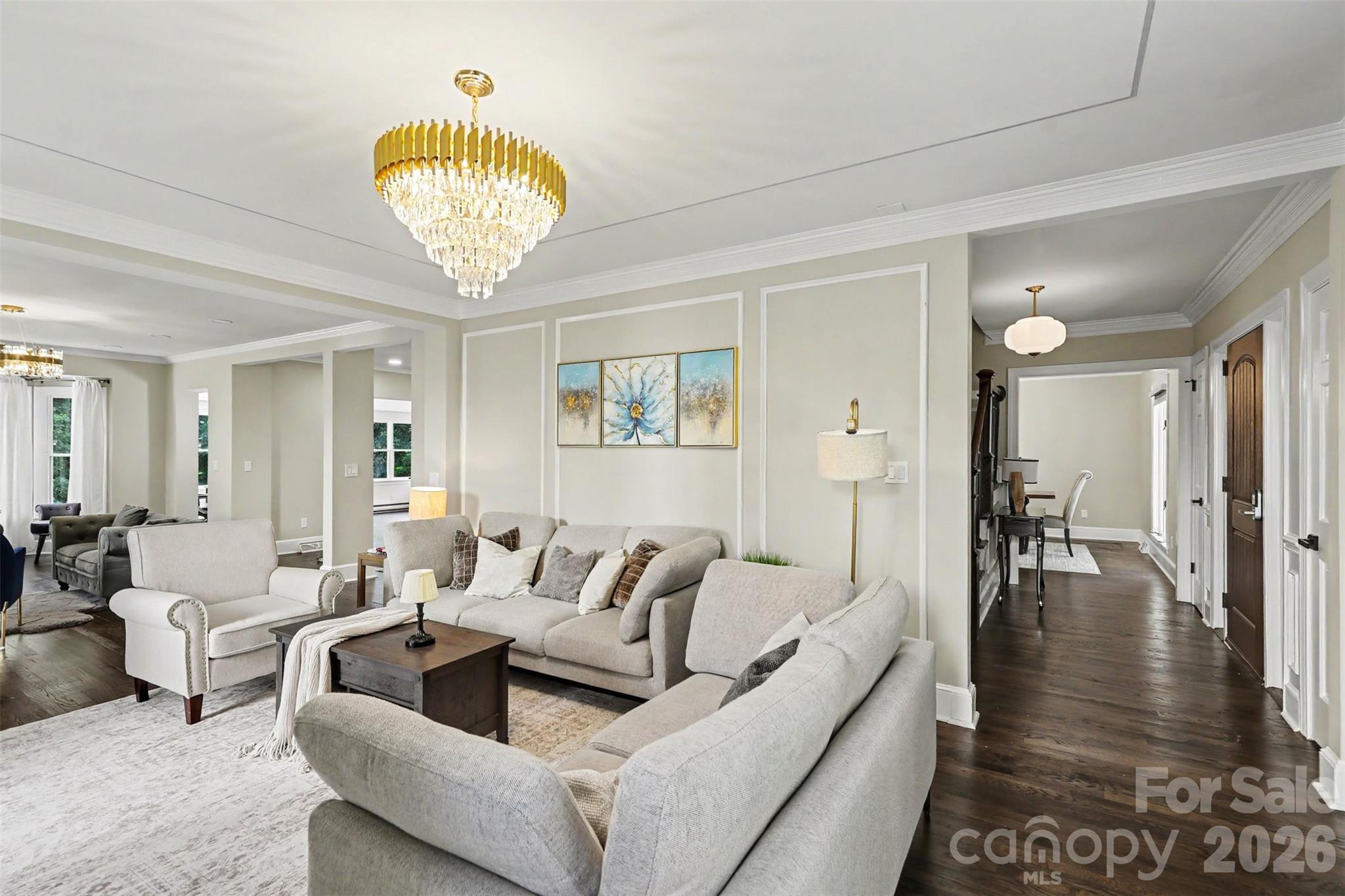 2814 winding oak Drive