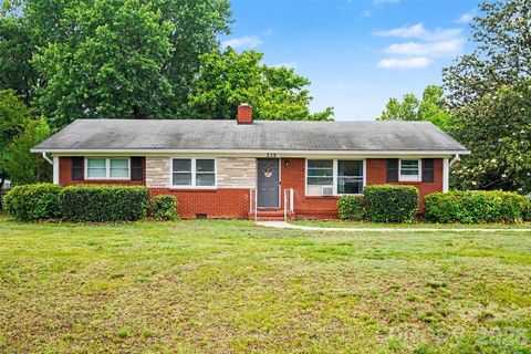 Photo of 538 George W Liles Parkway SW, Concord, NC 28027 (MLS # 4386046)