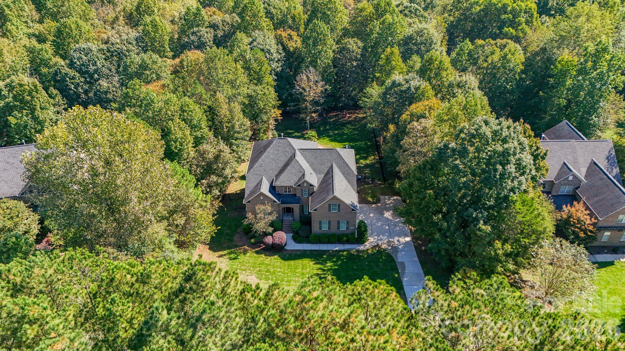 287 Walking Horse Trail
