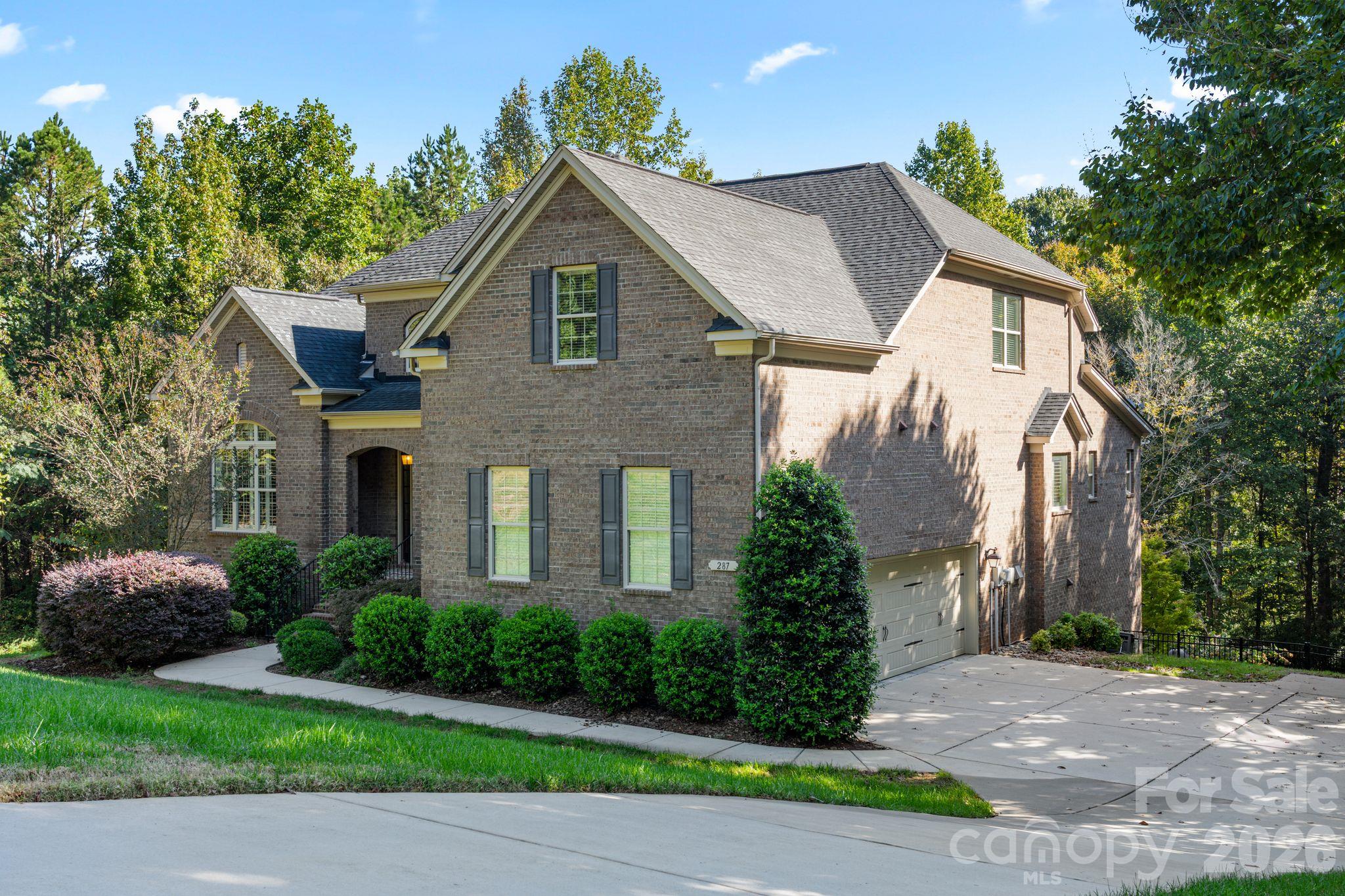 287 Walking Horse Trail
