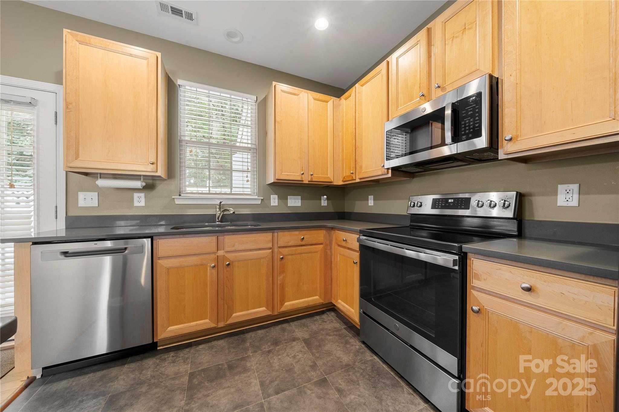 943 Copperstone Lane