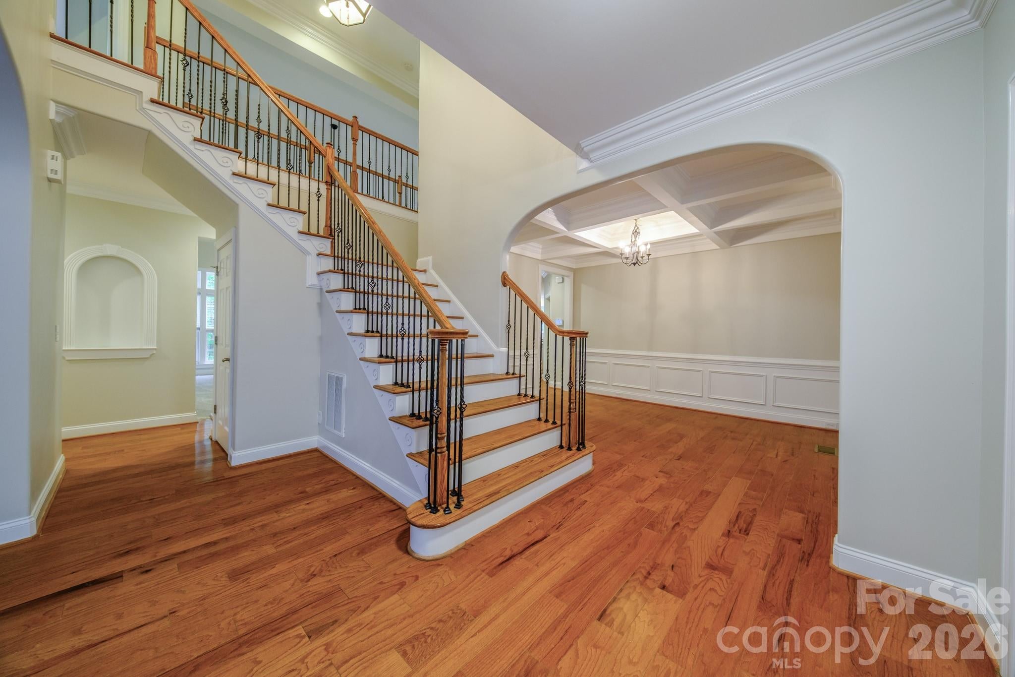 2420 Runnymede Lane
