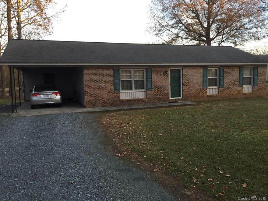 Great opportunity to move to popular Union county for under 150K; full brick house on flat lot in a cul-de-sac.