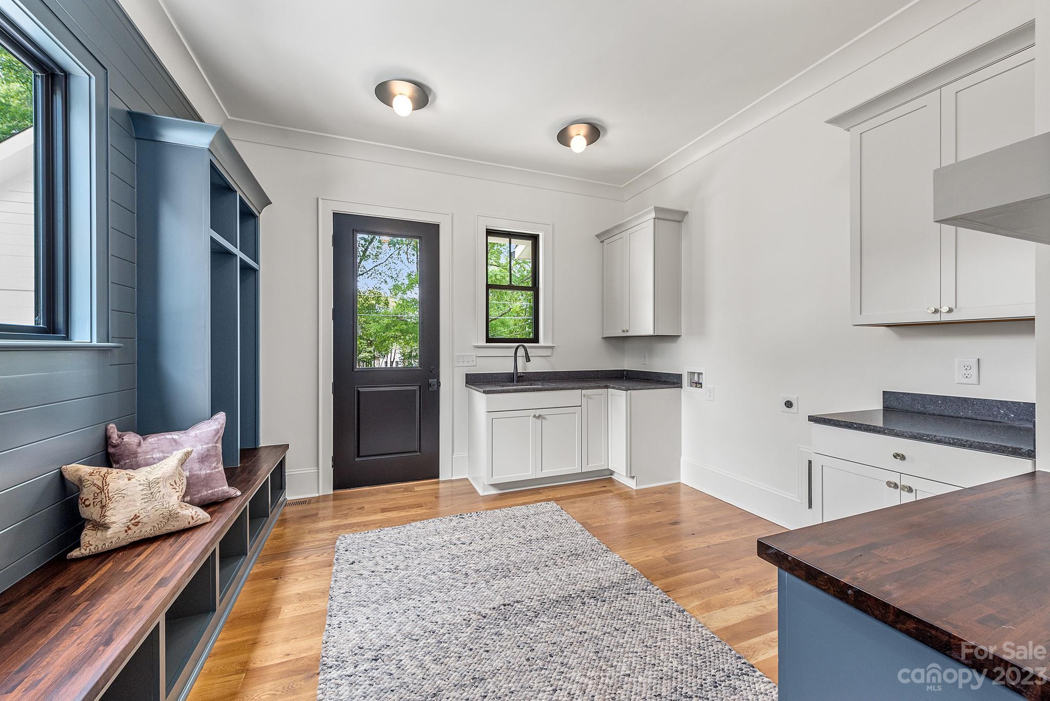 Villa Heights - Residential