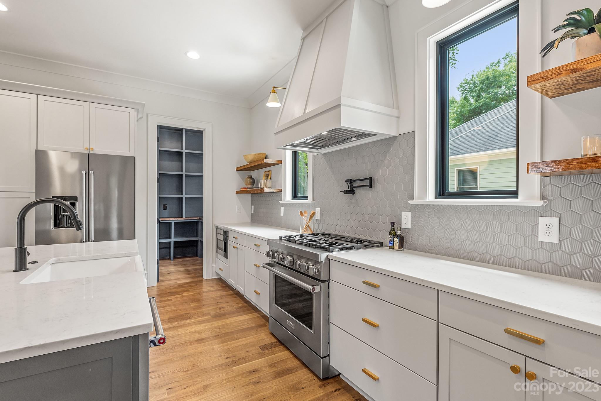 Villa Heights - Residential