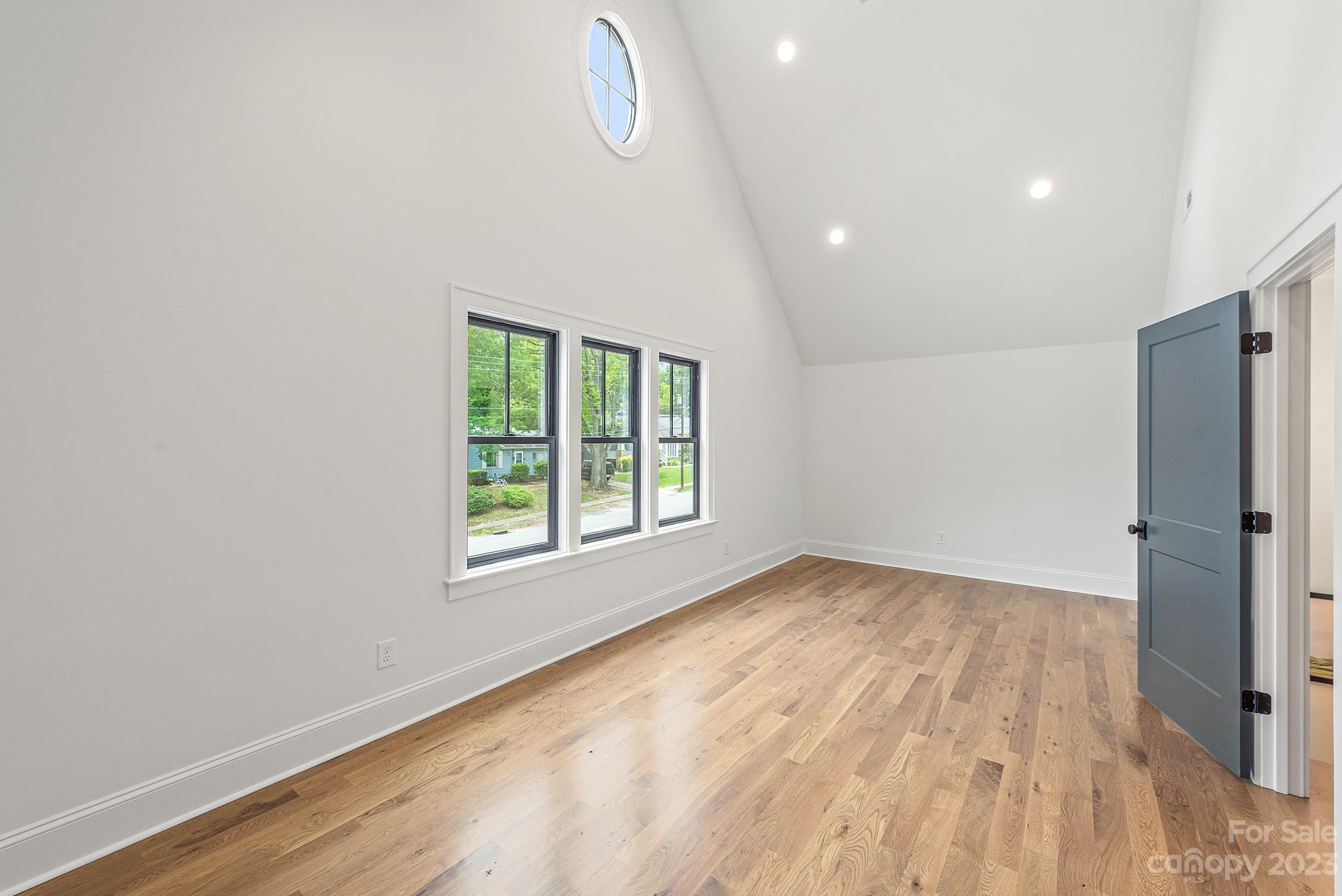 Villa Heights - Residential