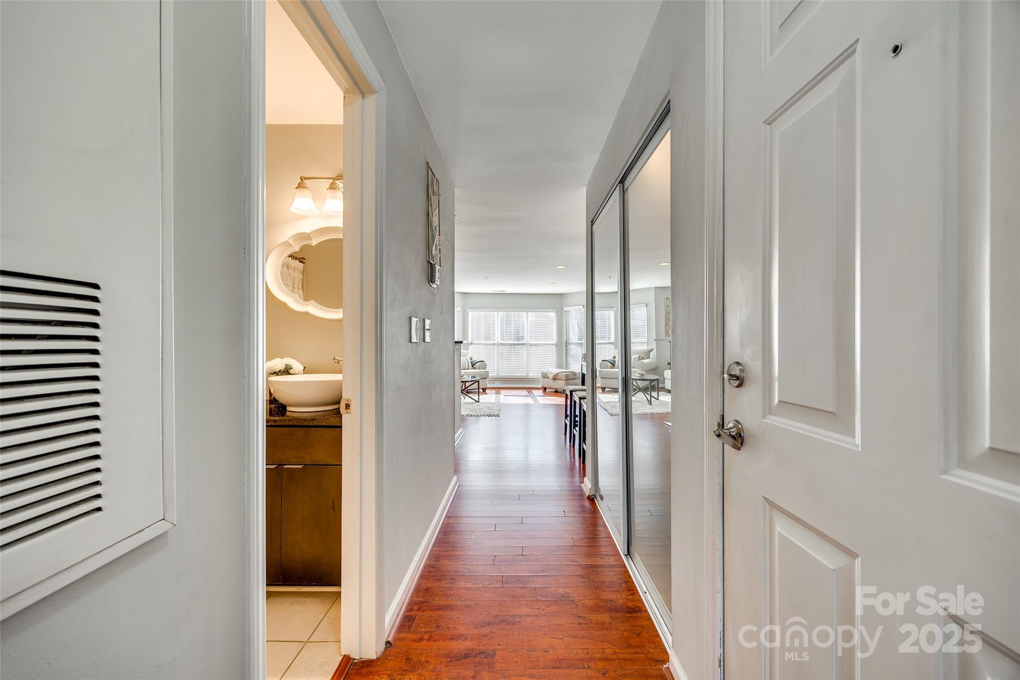 509 N Graham Street 2D