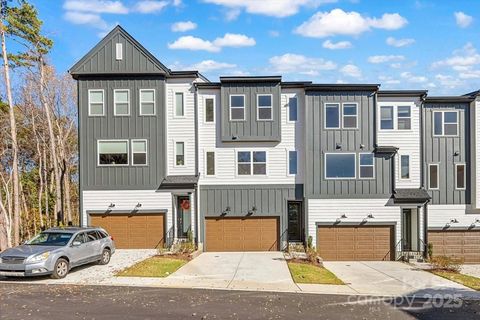 824 Flintside Lane Charlotte NC 28217