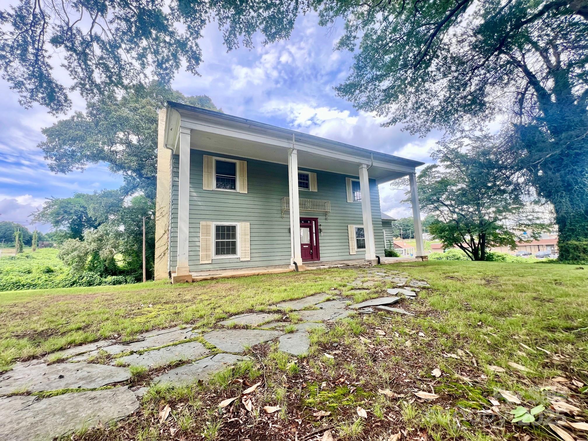 347 E Main Avenue