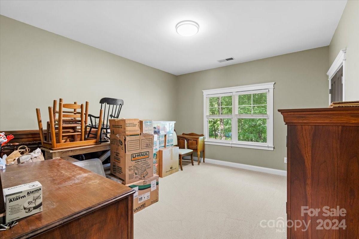 The Oaks On Providence - Residential