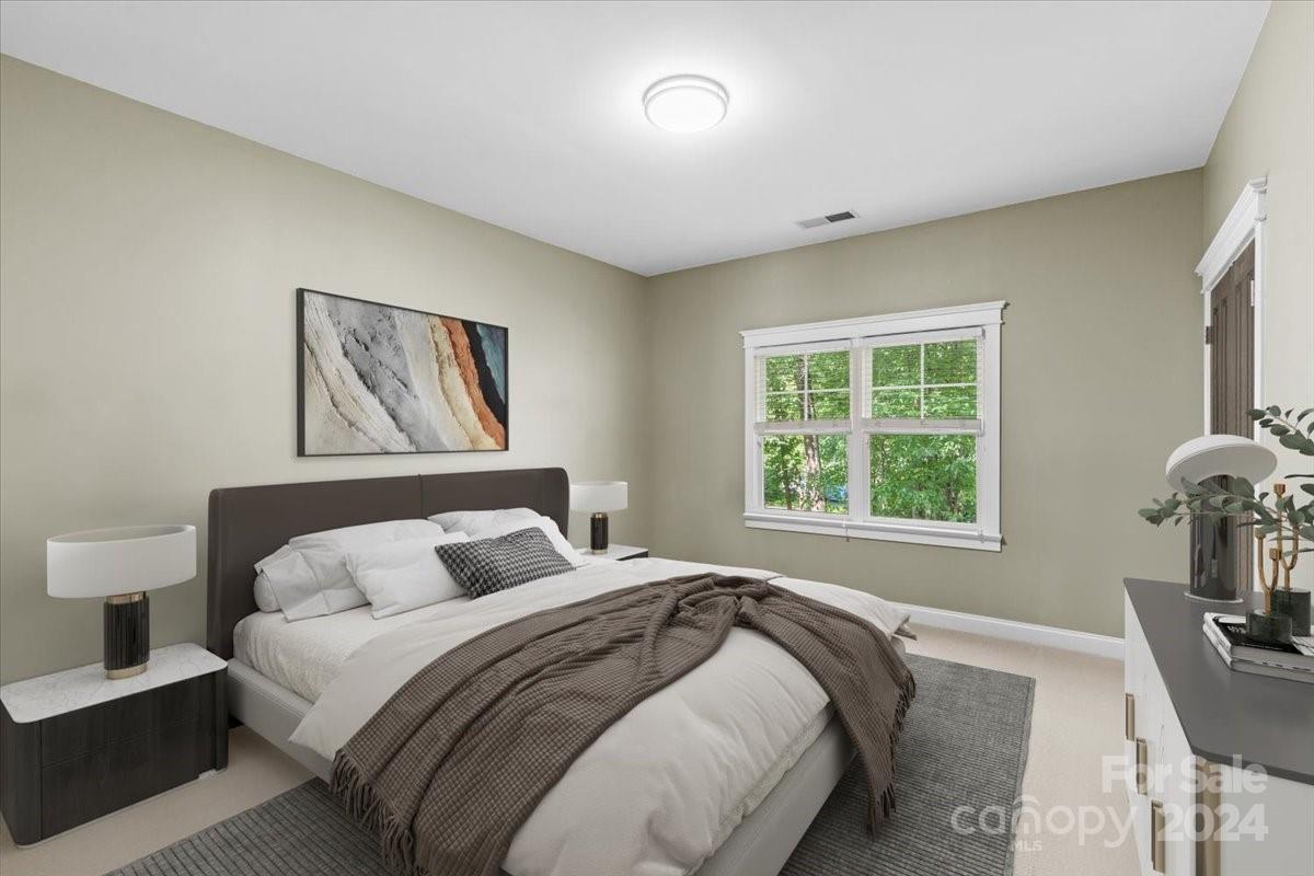 The Oaks On Providence - Residential