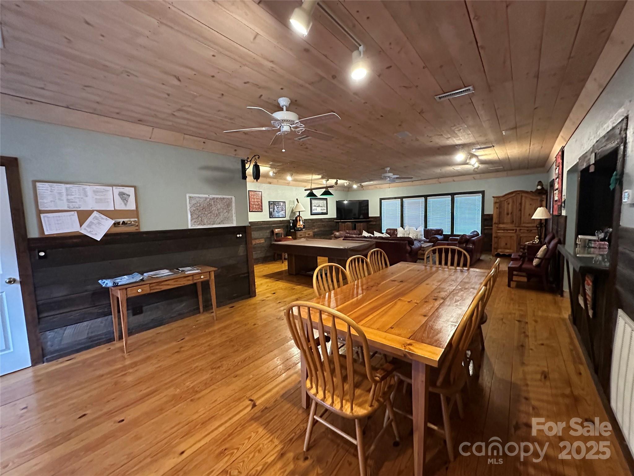 Apple Valley Farms - Land