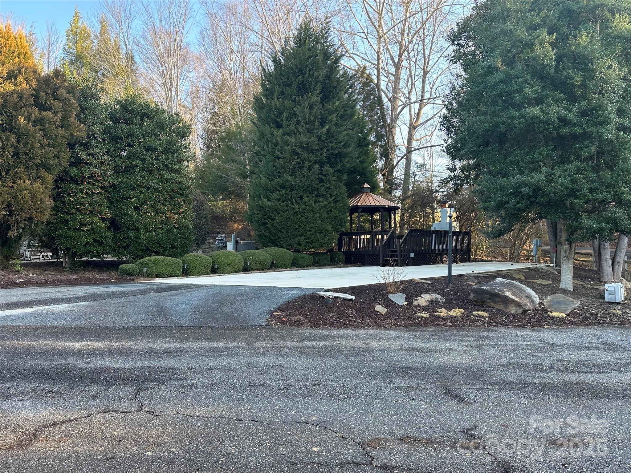 Apple Valley Farms - Land