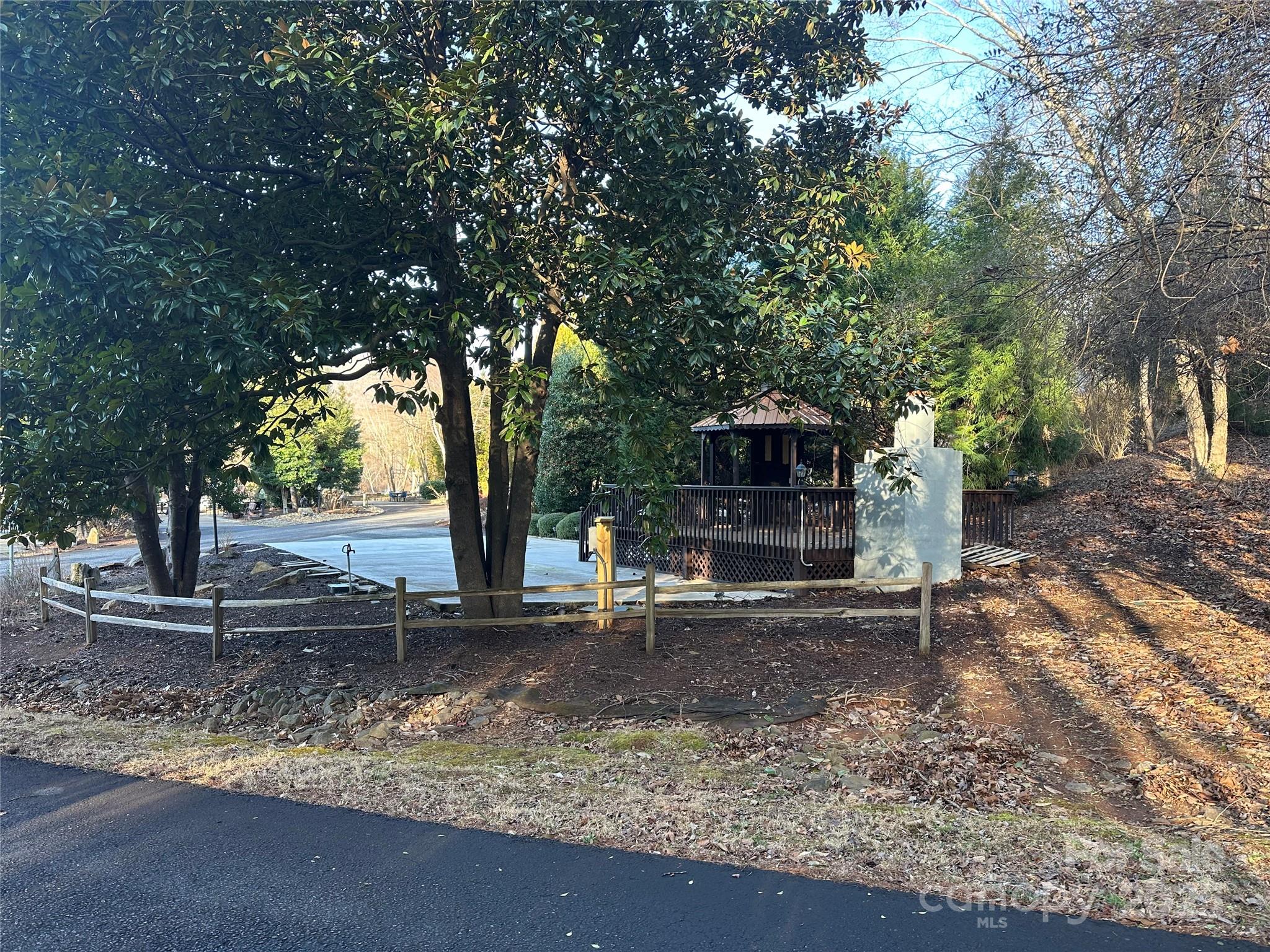 Apple Valley Farms - Land