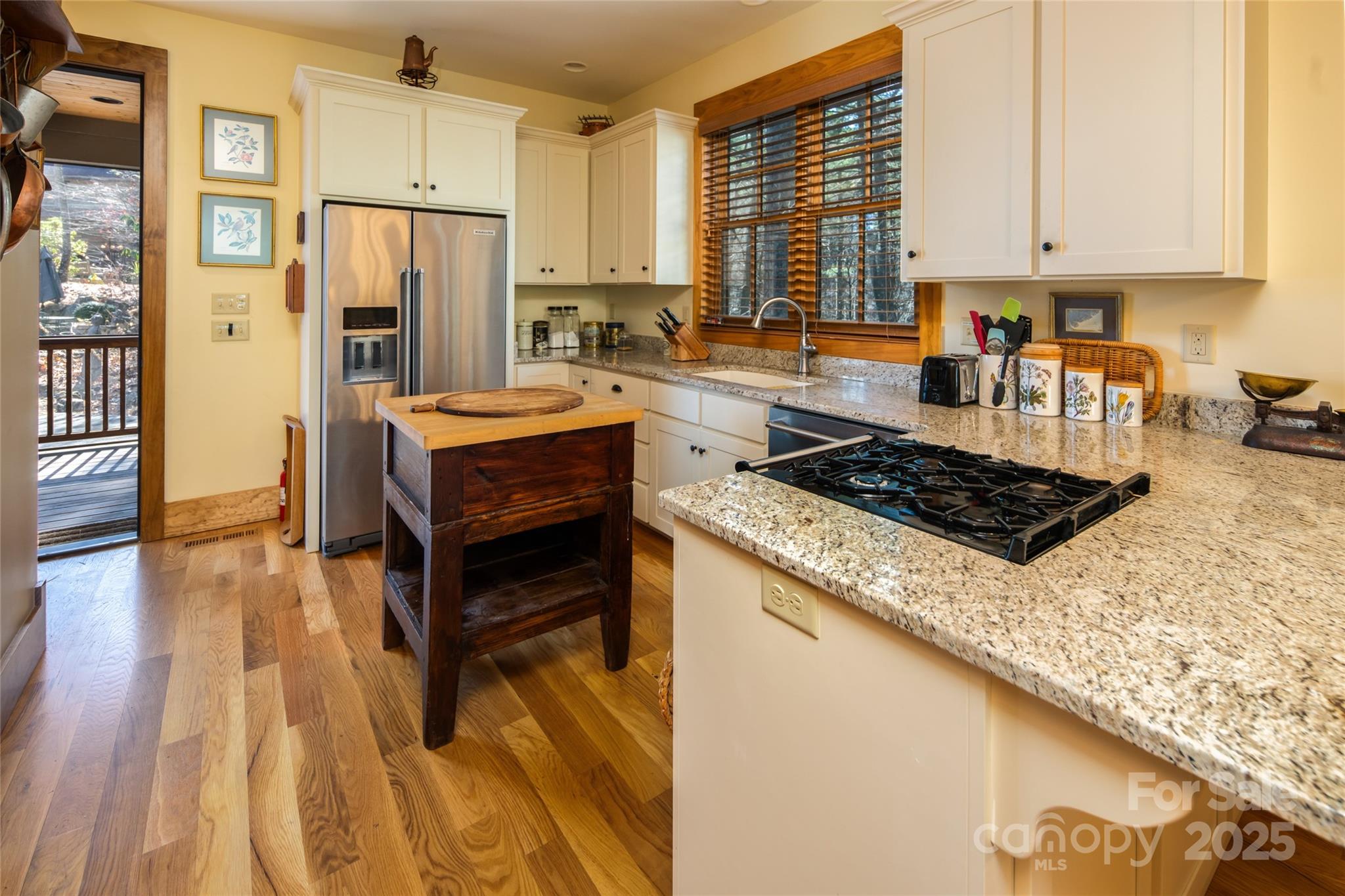 Pinnacle Falls - Residential