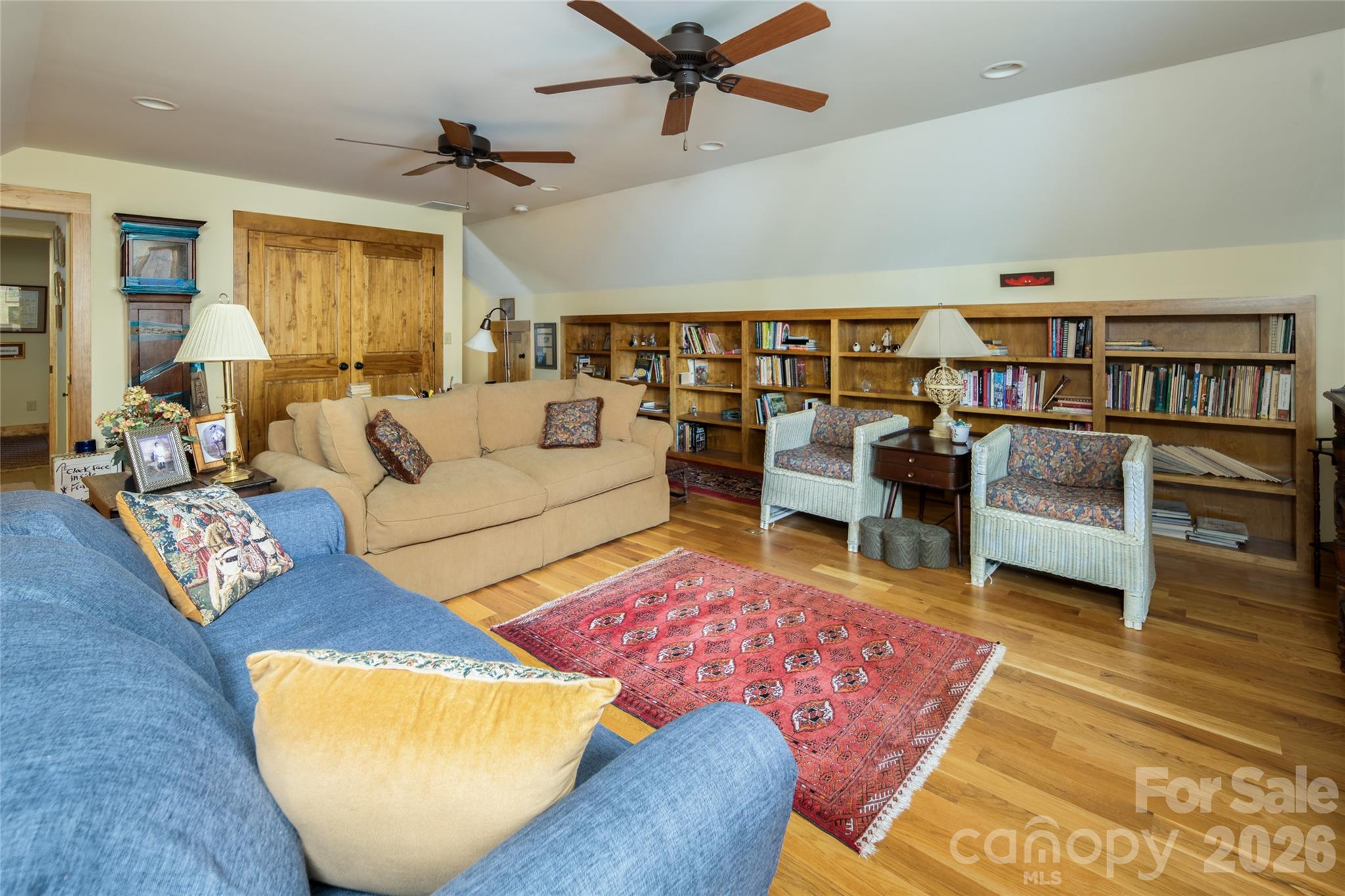 Pinnacle Falls - Residential