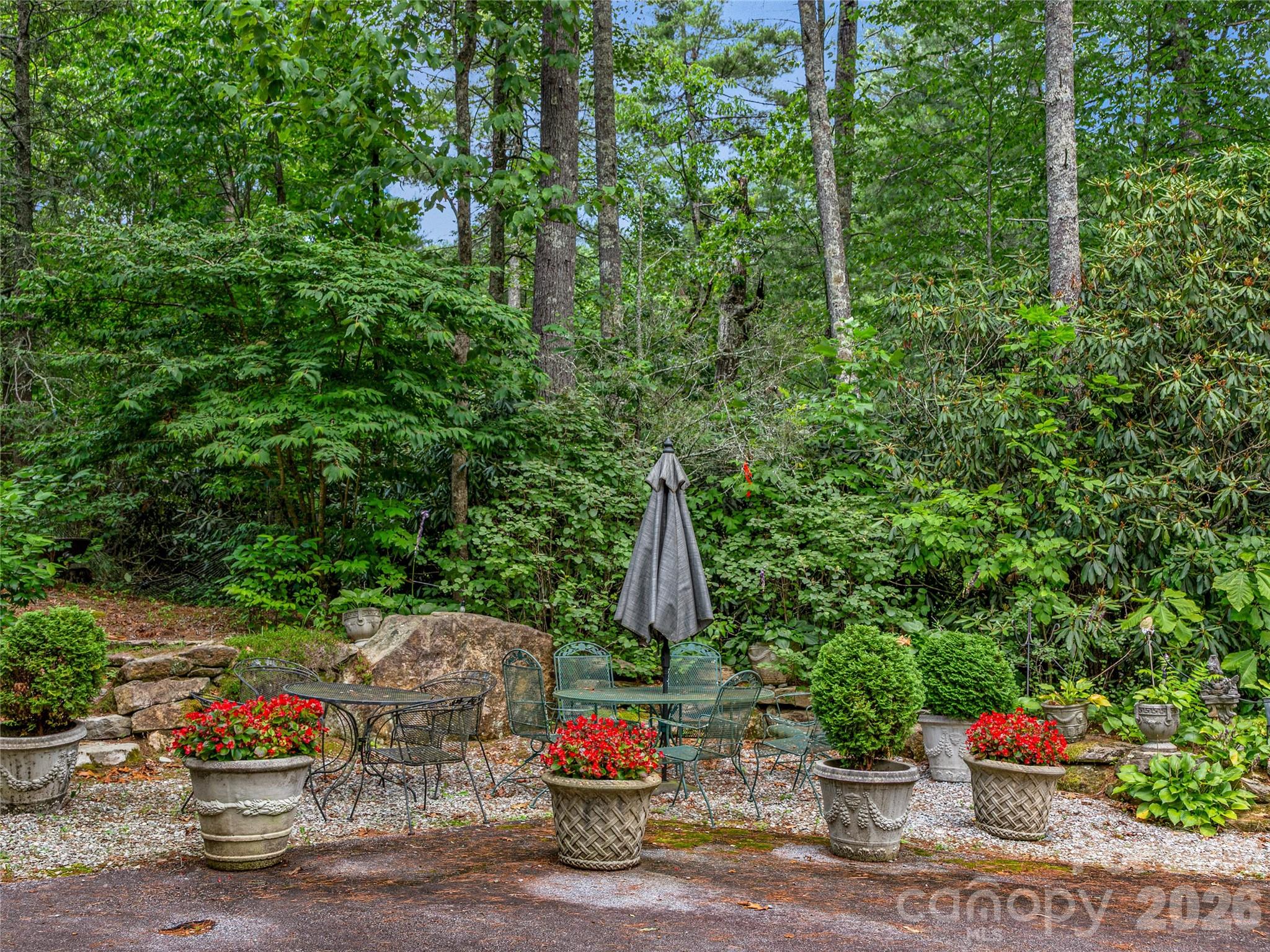 Pinnacle Falls - Residential