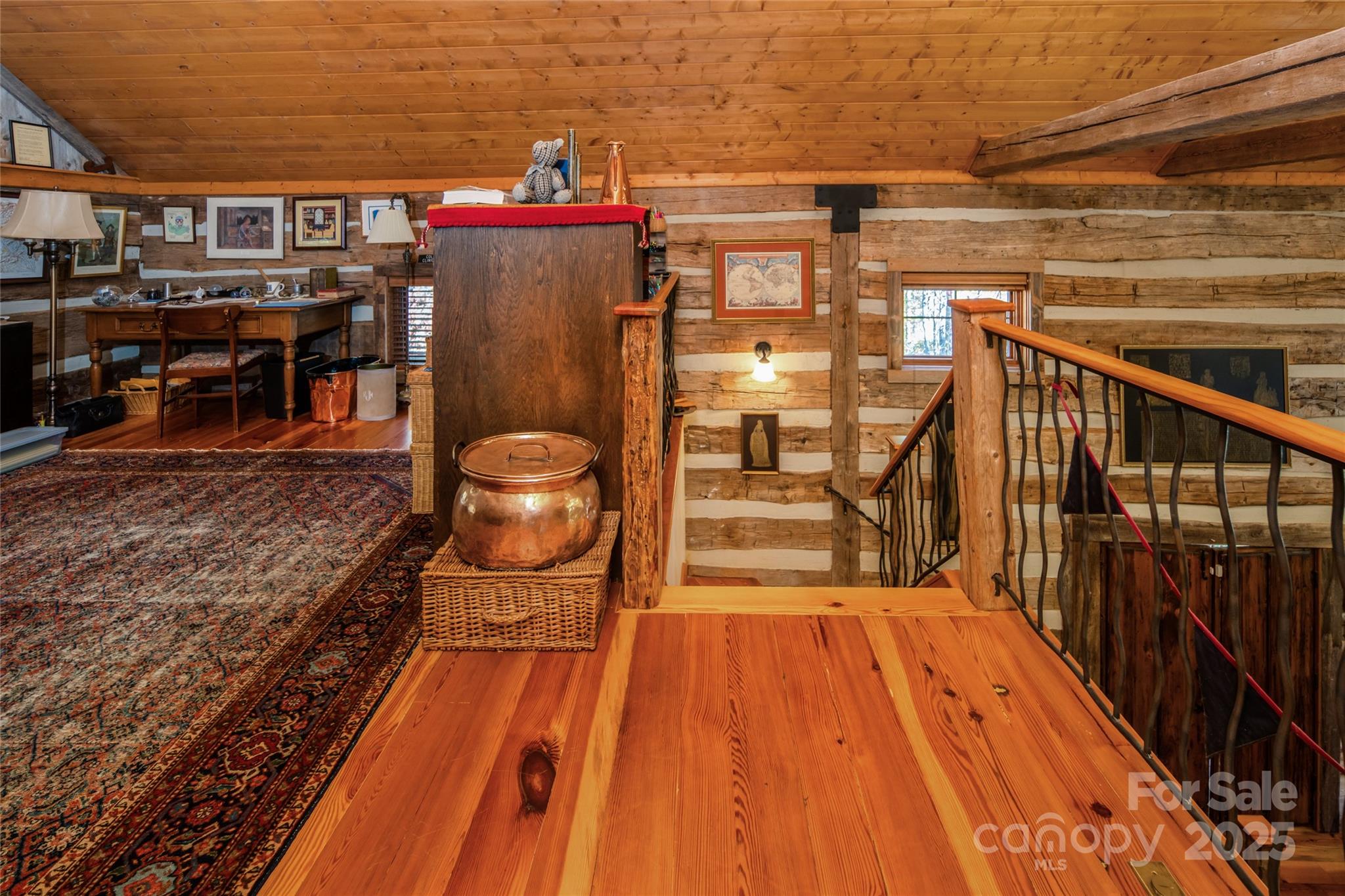 Pinnacle Falls - Residential