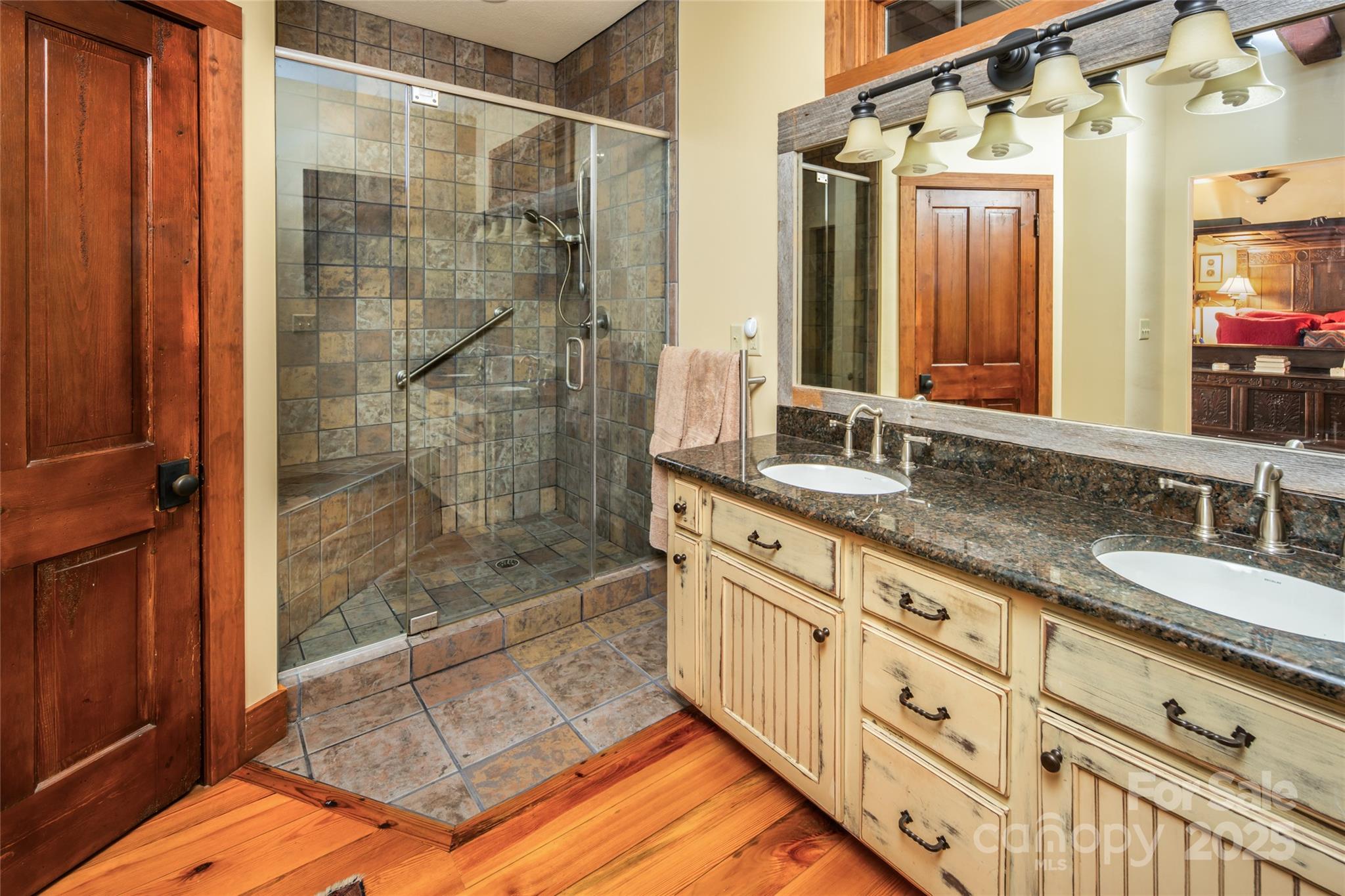 Pinnacle Falls - Residential