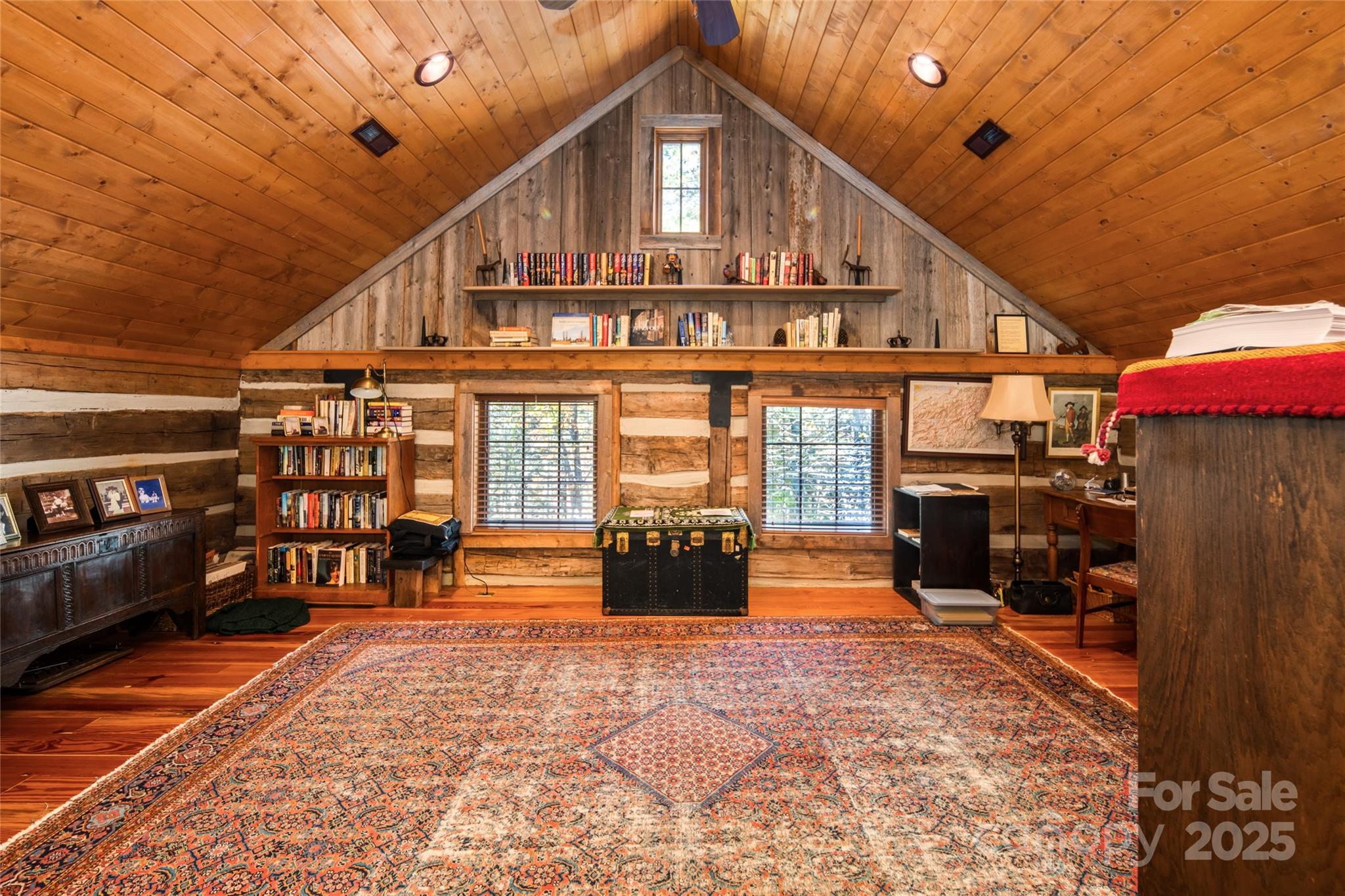 Pinnacle Falls - Residential