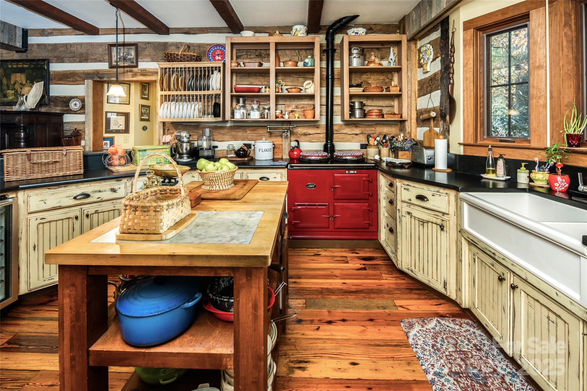 Pinnacle Falls - Residential