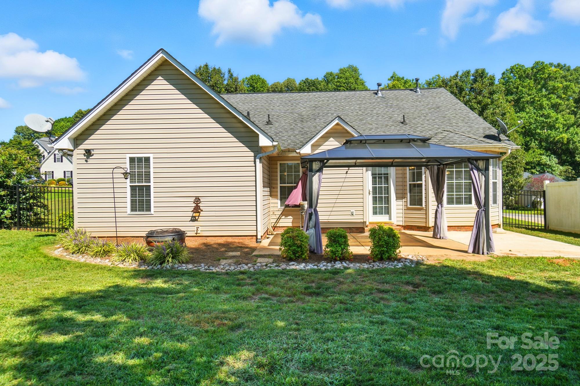 Huntington Forest - Residential