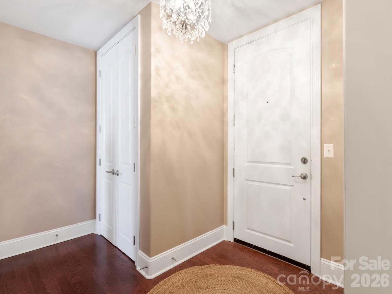 4620 Piedmont Row Drive 406