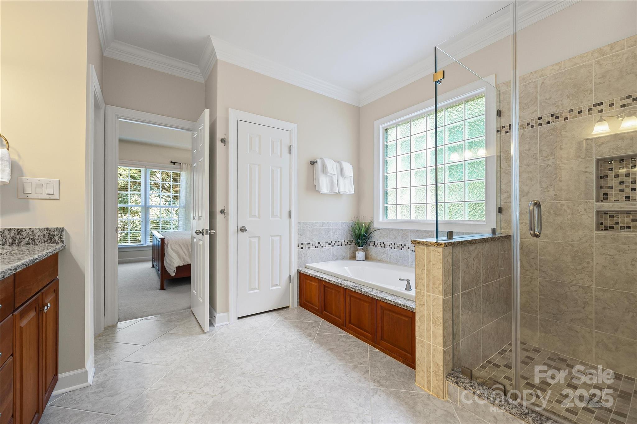 Lake Shore - Residential