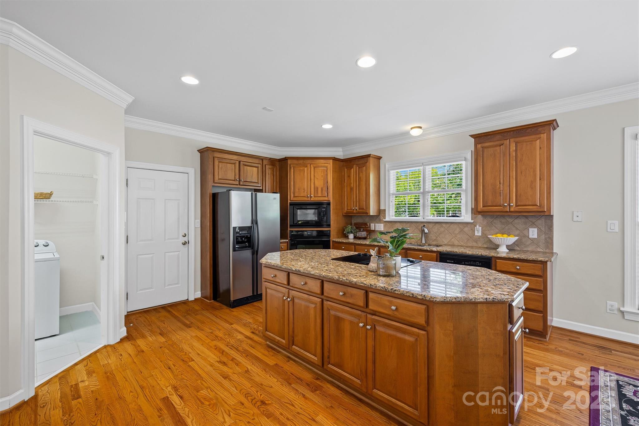 Lake Shore - Residential